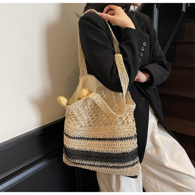 Handwoven large-capacity casual seaside vacation bag women's new fashion striped shoulder straw bag