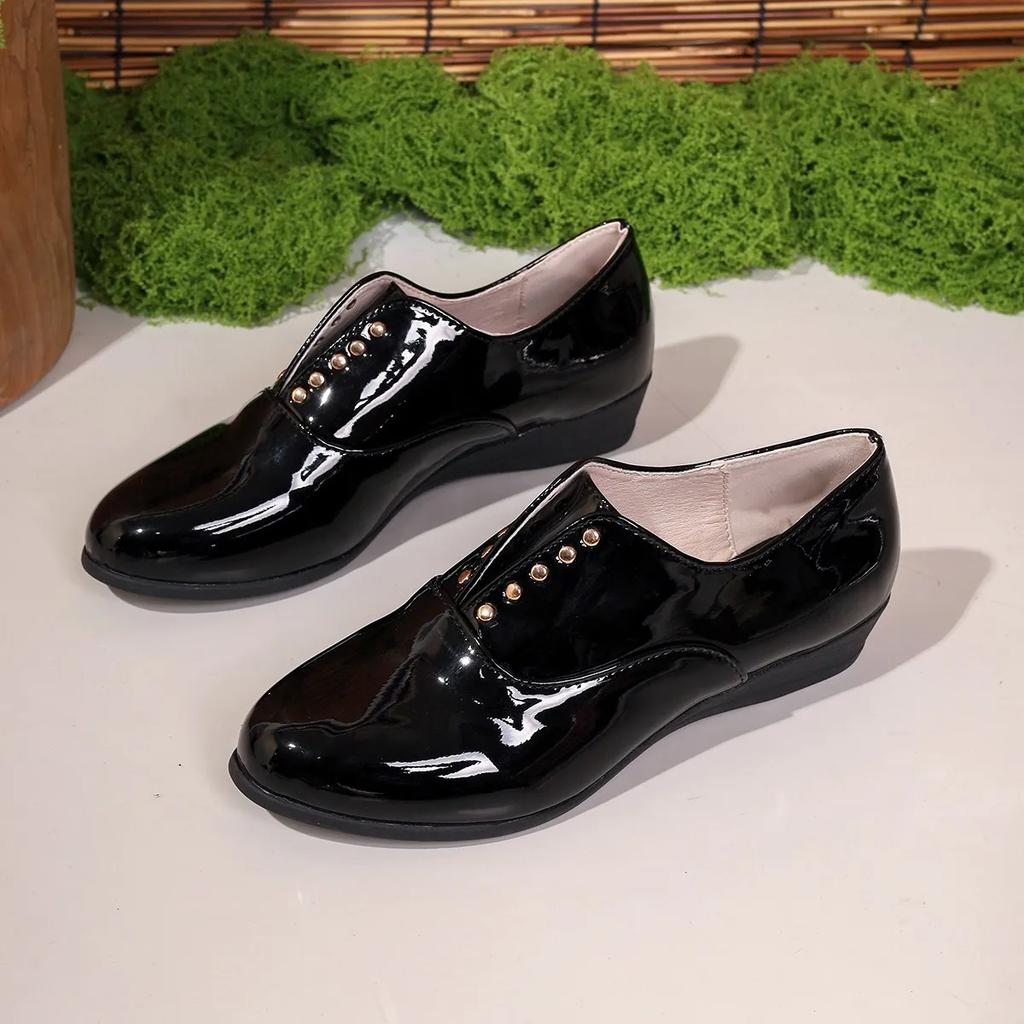 Women Sneakers Breathable Round Toe Trend Sneakers Women New Patent Leather Shoes Wedding Shoes Women Zapatos De Mujer