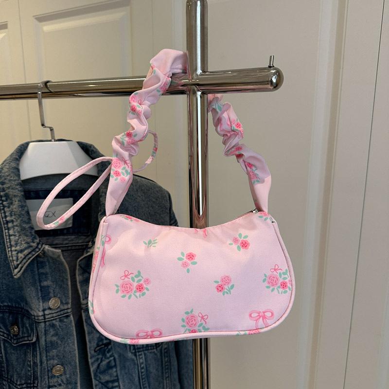 Beautiful and fresh, popular in summer, lightweight design, niche portable pleated handbag, floral shoulder underarm bag for women