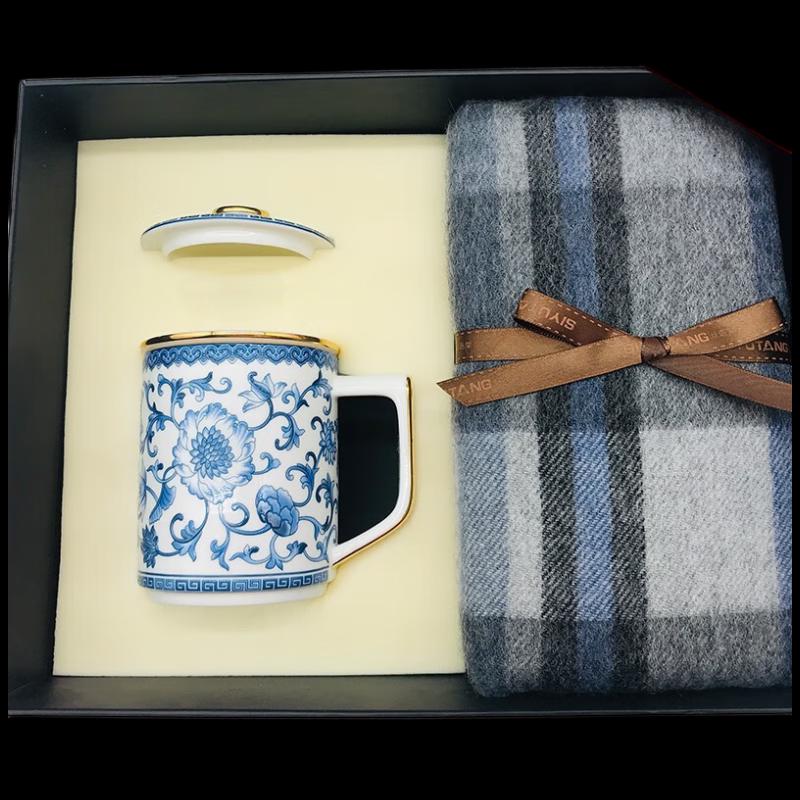 SIYUTANG Elegant Teacup & Wool Scarf Gift Set