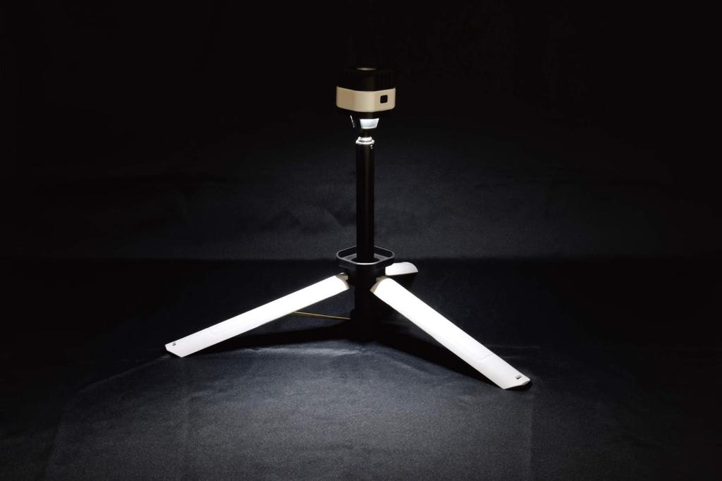 Nichido Kogyo 2-Way Camping Light Tomosuru LEH-2WAYL-CH, a Rechargeable LED Light That Can Be Used As a Tripod Light or a Handheld Light.