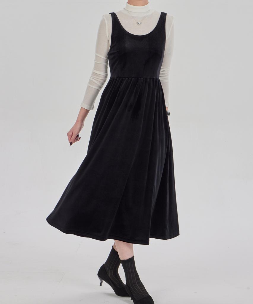 Maia Velvet Flower Dress - Black (Tencel T-Shirt Set)