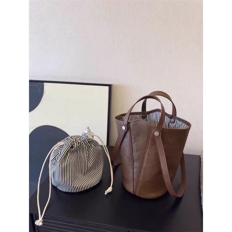 

High-end PU leather bucket bag retro high-end underarm bag tote bag versatile large-capacity commuter bag women
