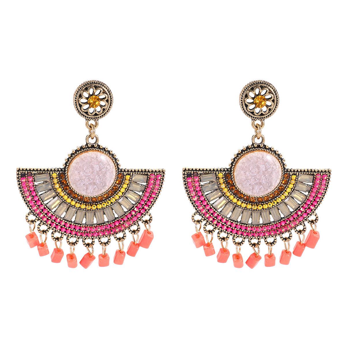 

Новинка 2024 года, полукруглые богемные серьги-подвески с кисточками, винтажные серьги с большими бусинами для женщин, модные ювелирные изделия розовый