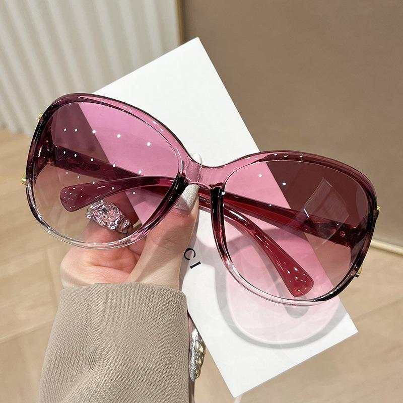 Fashion Oval Frame Sunglasses Woman Luxury  Design Sun Glasses Outdoor UV Protection Sunglasses Men Travel Shades Eyewear