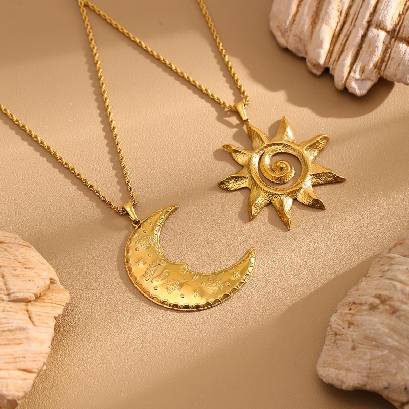Stainless Steel Large Size Sun & Moon Pendant Necklaces For Women Vintage Jewelry Decoration Gold Women'S Necklaces