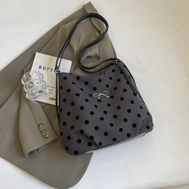 Сумка-тоут с бантом — фото 9