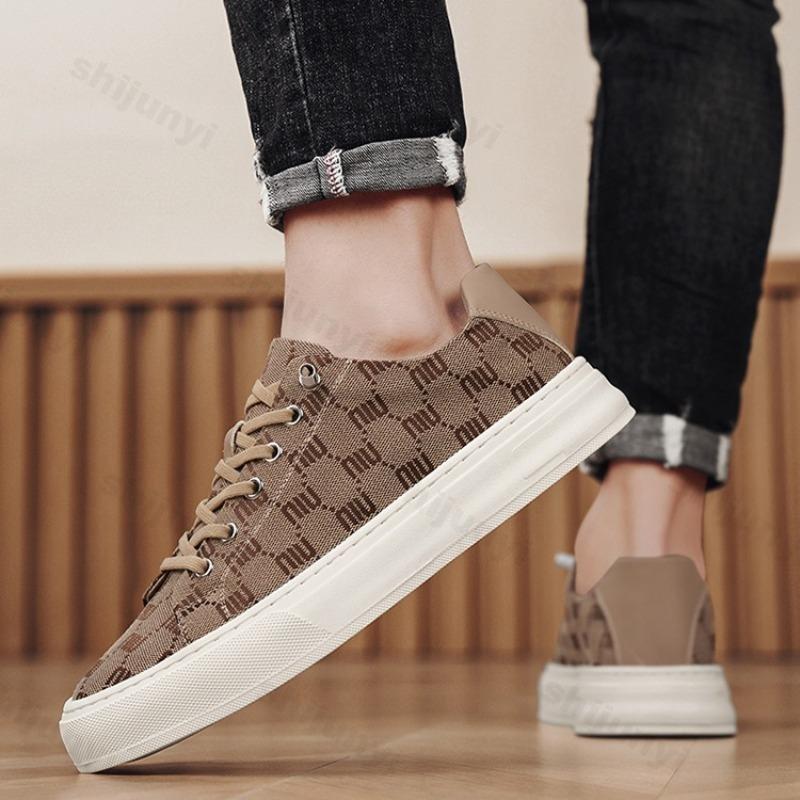 Fashion 2025 Autumn Men's Retro Breathable Low Top Thick Soled Casual Shoes Fashion Trend Versatile Comfortable Non Slip Chunky sneakers