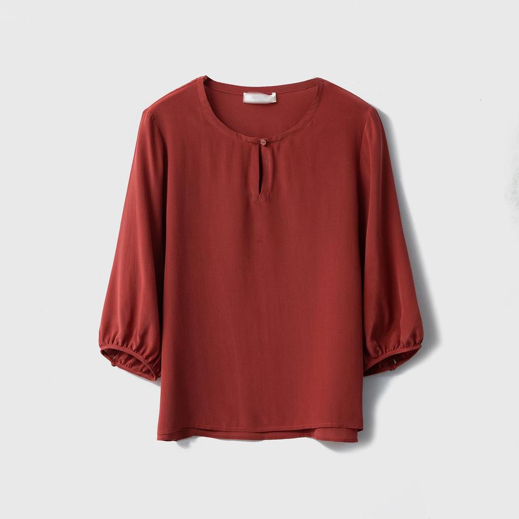 Women's Solid Color 100% Mulberry Silk Double Georgette Lantern Sleeve Top with Round Neck and Side Slits.