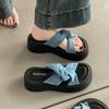 Thick-soled Heightening Cross-cool Slippers Are Comfortable At Home and Wear New Muffins and Beach Sandals.