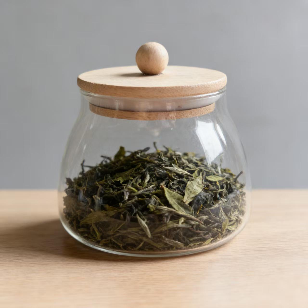 Triangle Tea Canister: High Borosilicate Glass Sealed Jar for Food-Grade Cereal Storage.