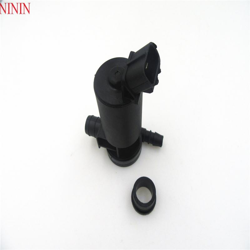 Applicable for Toyota Prius RAV4 Sequoia Lexus GS300 GS350 GS430 GS460 GS450H IS250 IS350 headlight washer pump 85280-30040
