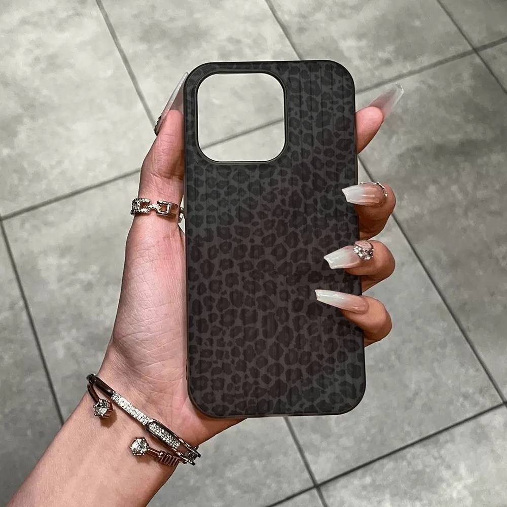 Leopard Cheetah Print For Iphone 17 16 15 14 Plus 13 12 11 Pro Max Pro Luxury Stripe Phone Cases