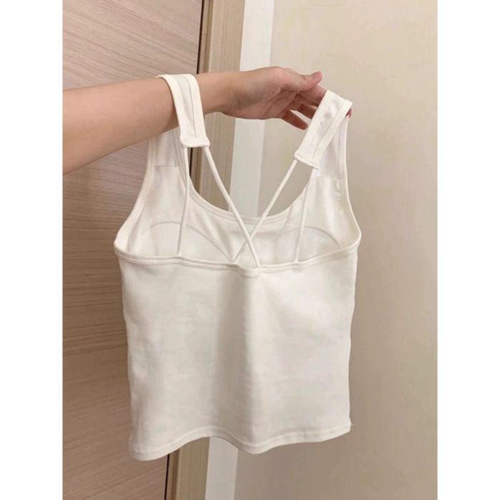 

Женская утягивающая майка без рукавов с нагрудными вкладышами – новый стиль 2025 года, универсальный базовый топ. One Size