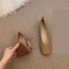 Calzado para mujer – Zapatillas