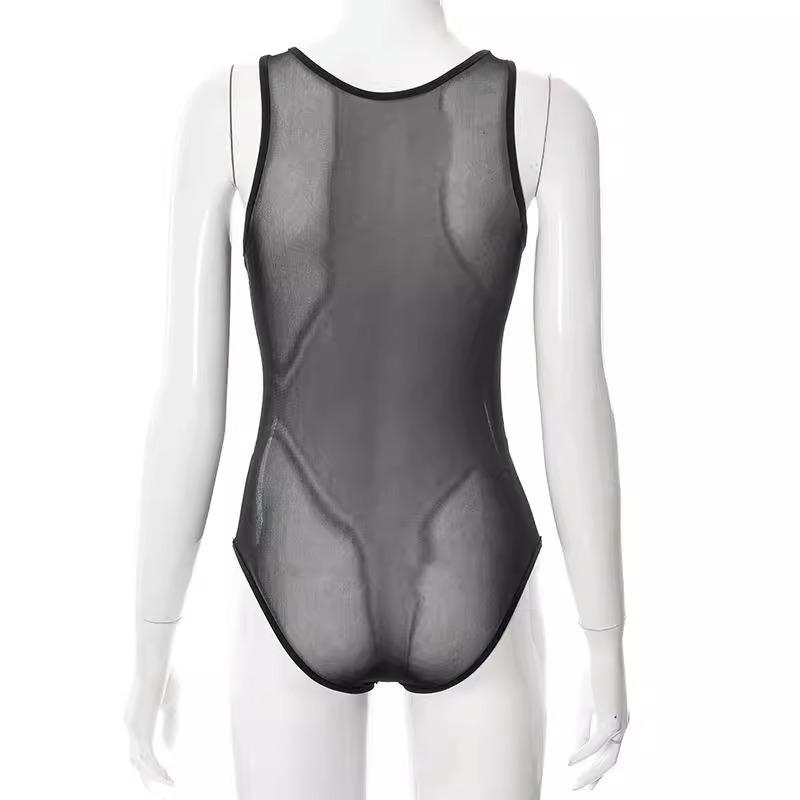 Evropské a americké spodní prádlo s ohlávkou se síťovinou