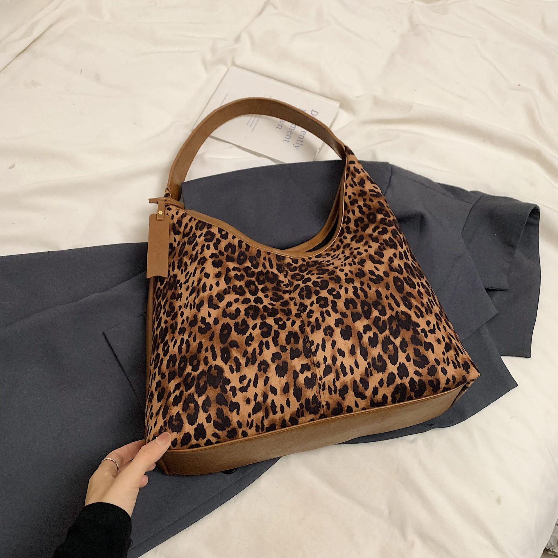 

2024 осінь нова ретро сумка-багет з леопардовим принтом, повсякденна модна особистість, темперамент, сумка-тоут на одне плече для жінок коричневий