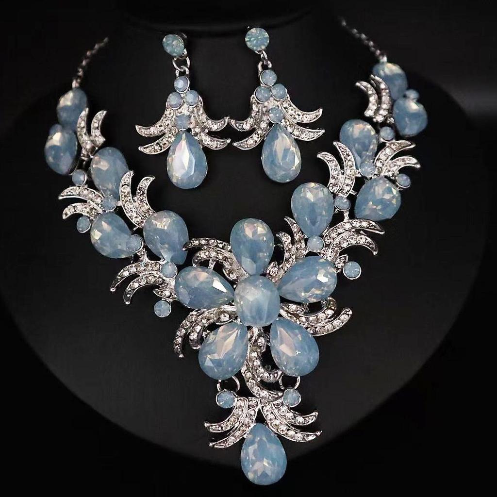 Collier Pendentif Exagéré en Agate Rubis pour Tenue de Mariée