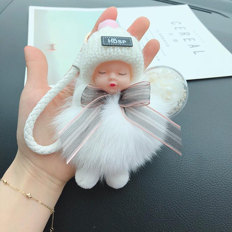 Korean Bow Keychain: Squinting Doll with Fox Fur Pendant - A Unique Japanese and Korean Gift
