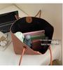 2025 Large Capacity Women's Retro Crossbody Tote Bag - Trendy Autumn Commute Handbag for College Students