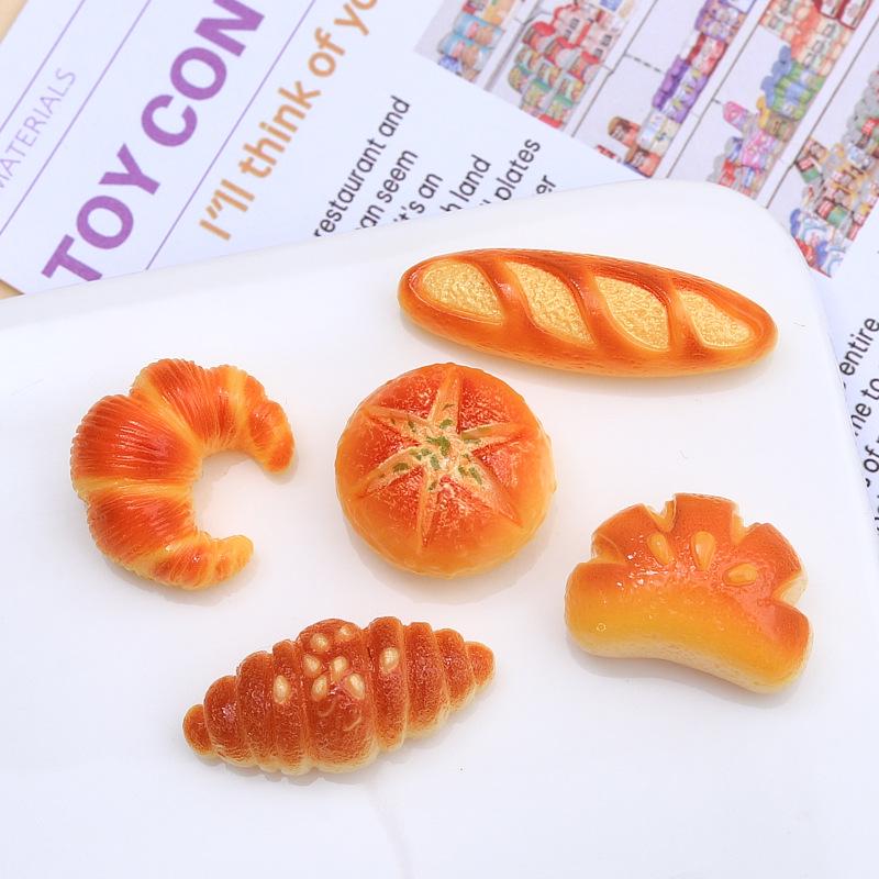 Cartoon Cream Glue Resin Simulation Croissant Decoration Accessory for DIY Jewelry, Hairpin, Shoe Buckle