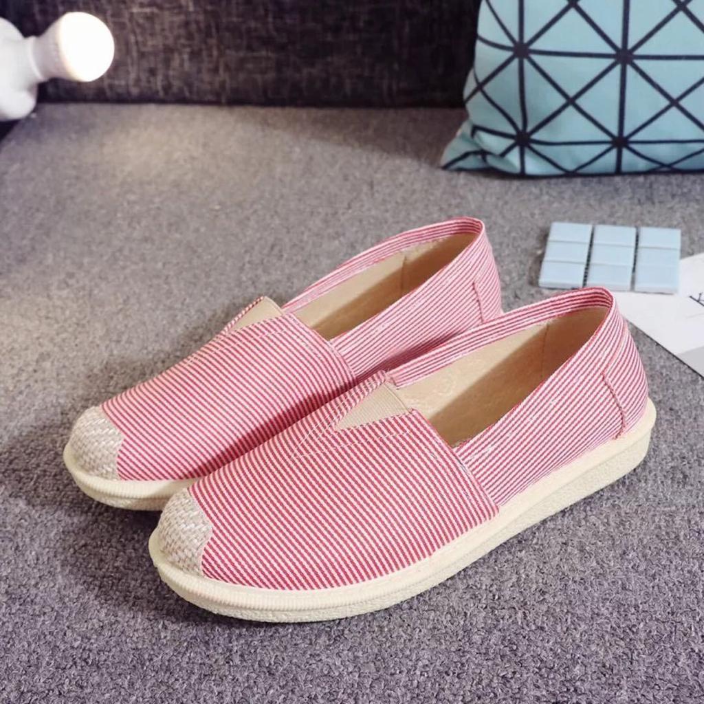 OEM/ODM Processing Custom Ladies Cloth Shoes Fashion Student Nurse Fisherman Shoes Lazy