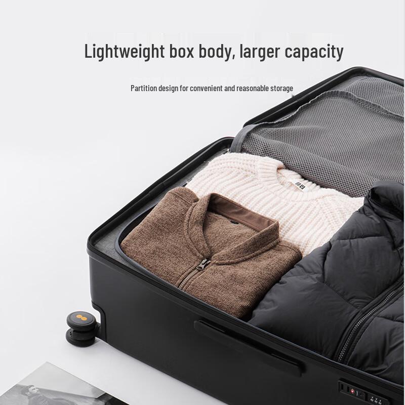 LEVEL8 Traveler Series 26-inch PC Hardside Luggage