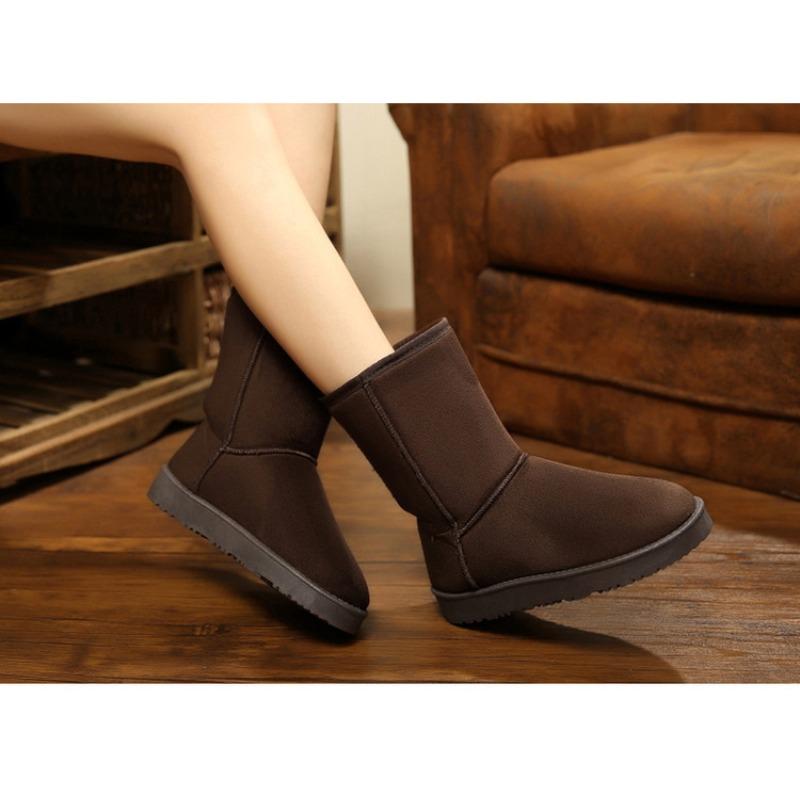 Winter neue Damen Schneestiefel, modische und warme lässige mittelhohe Stiefel, Damenschuhhersteller Großhandel Übergröße