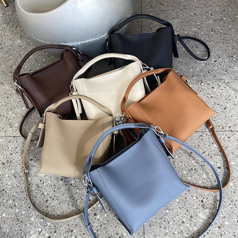 New Top Layer Cowhide One-shoulder Food Basket Bag for Women Versatile Simple Casual Crossbody Bucket Bag for Women
