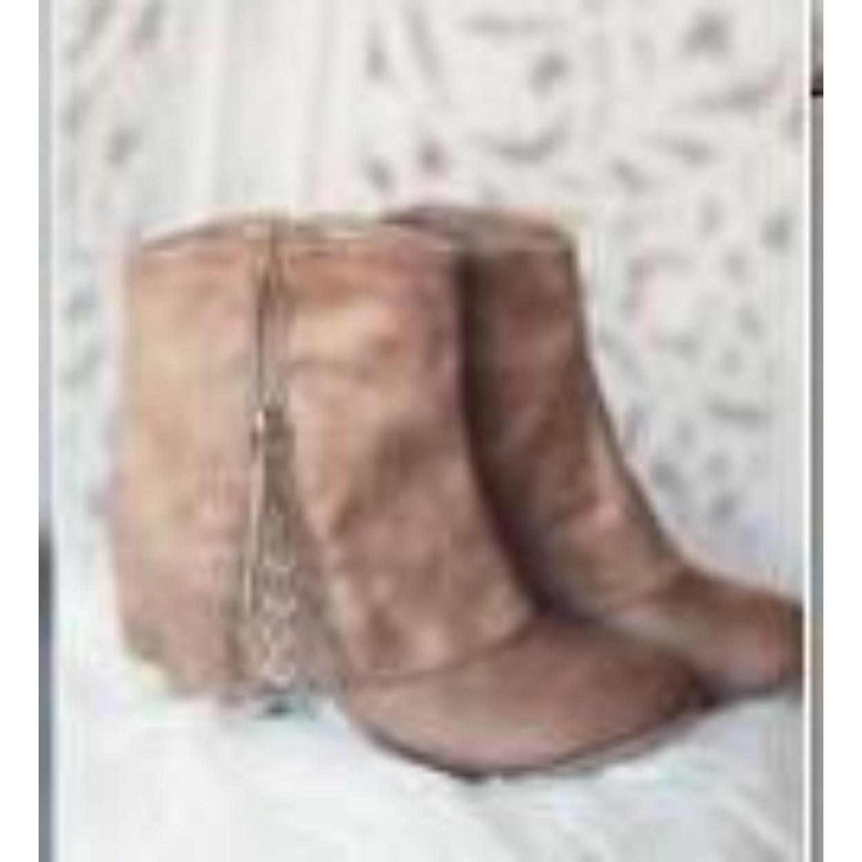 

Осенне-зимние женские короткие ботинки на высоком толстом каблуке 40-43 женская обувь женские ботинки 38 коричневый