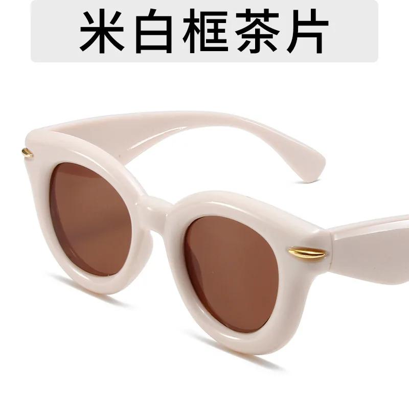 

New Arrive Round Sunglasses for Female Luxury Red Sun Glasses Women Shades High Street Fashion Glasses Shades UV400 Eyewear 1PC
