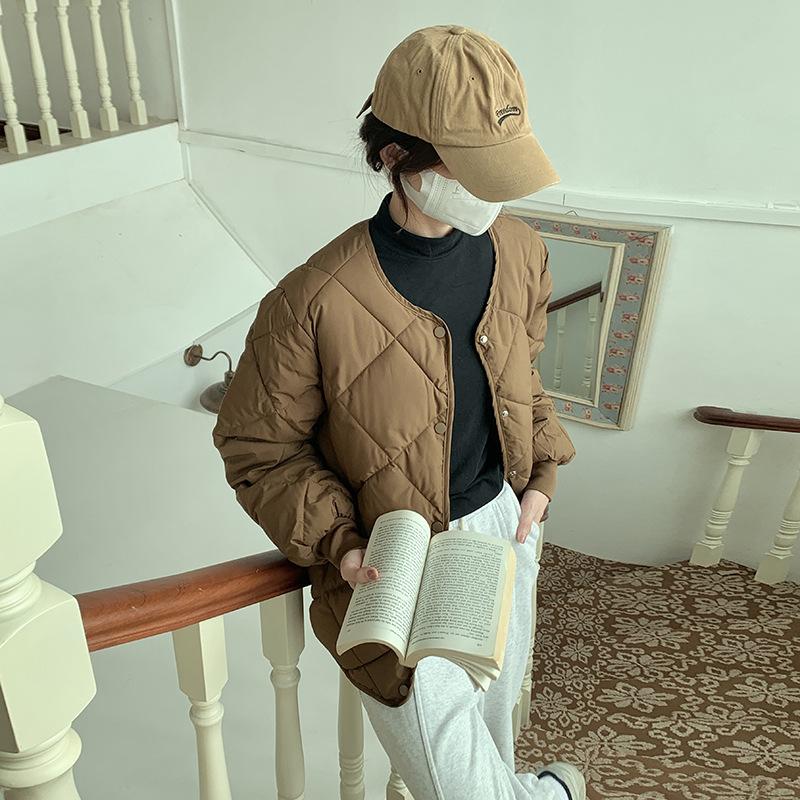 In Autumn and Winter, The New Korean Version of Cotton-padded Jacket Women's Thin Short Diamond Lattice Loose Round Neck Cotton-padded Jacket Coat.