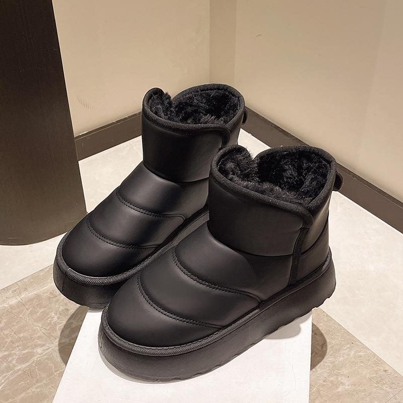 Thick-soled Snow Boots Women's New Winter Velvet Thickened One-pedal Bread Short Boots Leather Cotton Shoes