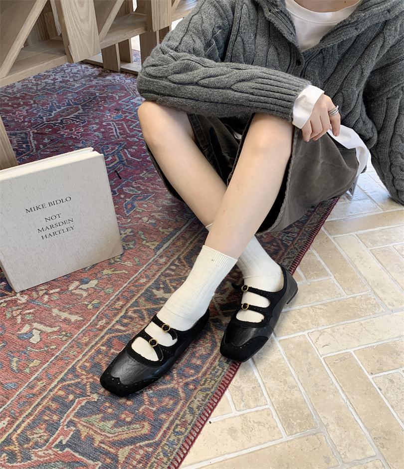 Spot~ Flat bottom versatile word with ballet single shoes women 2025 new retro square head Mary Jane small leather shoes women
