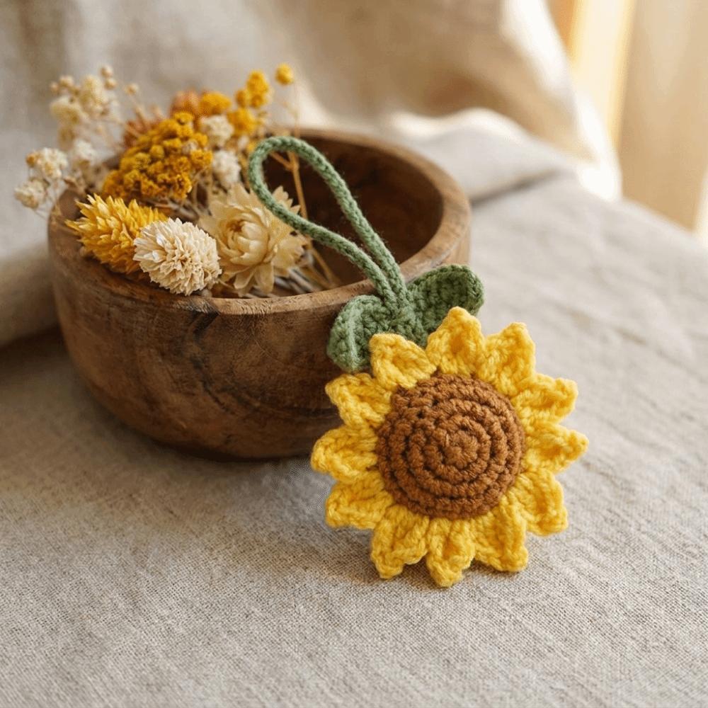 Cute Fabric Crochet Sunflower Pendant Cotton Lobster Clasp Knitted Keychain Lightweight With Rope Bag Lanyard Charm Home Decor