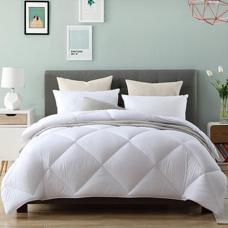 Mengjie Warm Core Seven-Hole Fiber Quilt 200*230cm