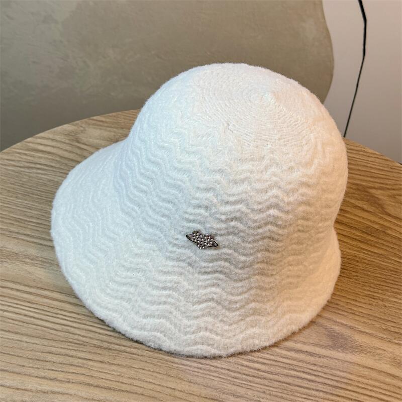 New Autumn and Winter Warm Lazy Wind Wool Hat Women's Ear Protection Knitted Pullover Hat Fashionable and Cute