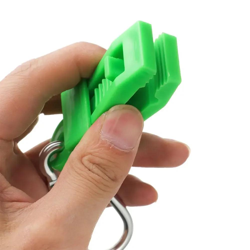 1PC Glove Clip Hanger Holder Plastic Work Clamp Safety Working Gloves Hook Guard Grabber Carabiner Outdoor Multifunctional Tools