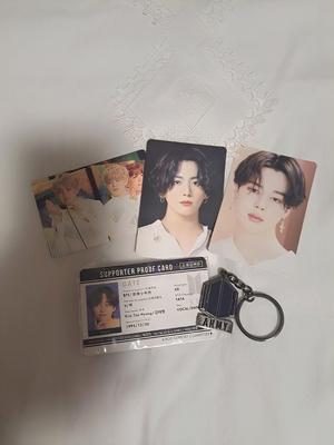 [GEBRAUCHT] BTS! Armee Schlüsselanhänger, V Profil, Qoos Karte, Jungkook Jimin Karte