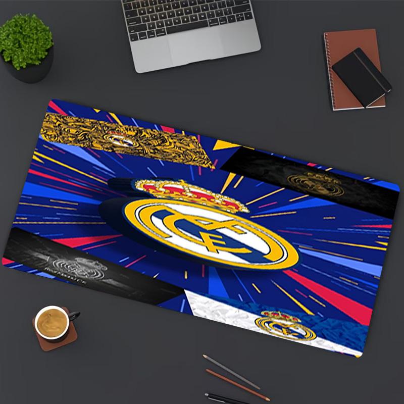 Tappetino per Mouse Stampa Real Madrid, per Tastiera, Tappetino per Laptop PC per Ufficio, Casa, Decorazione Scrivania, Regalo di Compleanno Perfetto per i Giocatori