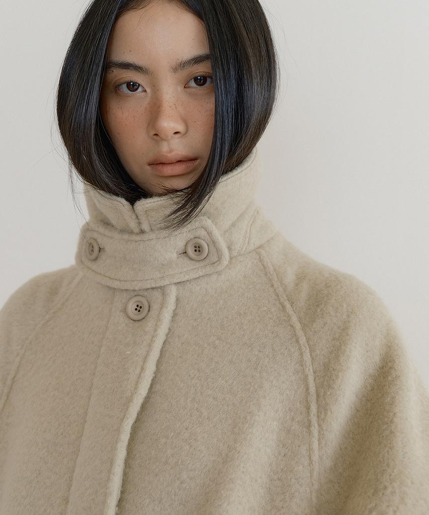 Lucir Zu Alpaca Wool Half Coat (Beige)