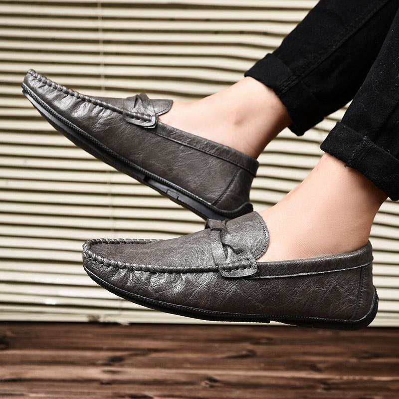 Fashion Hot selling gentlemen Comfortable driving shoes Men Fashion Business  New Loafers Lightweight Mens Slip on Office  Men's Shoes