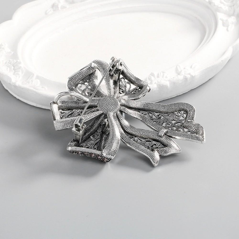 Vintage Fully-rhinestone Pin Corsage Ornament Black Brooch Exquisite Bow Brooch  Women