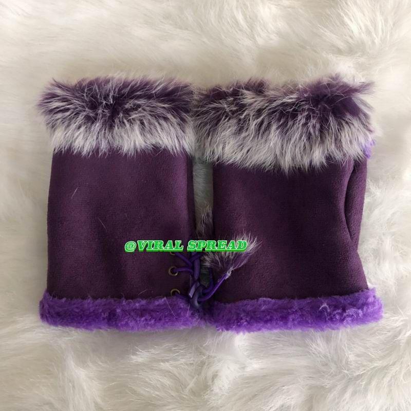 

Care for Your Little Hands Leopard Print Plush Tassel Half Finger Purple pair All yards