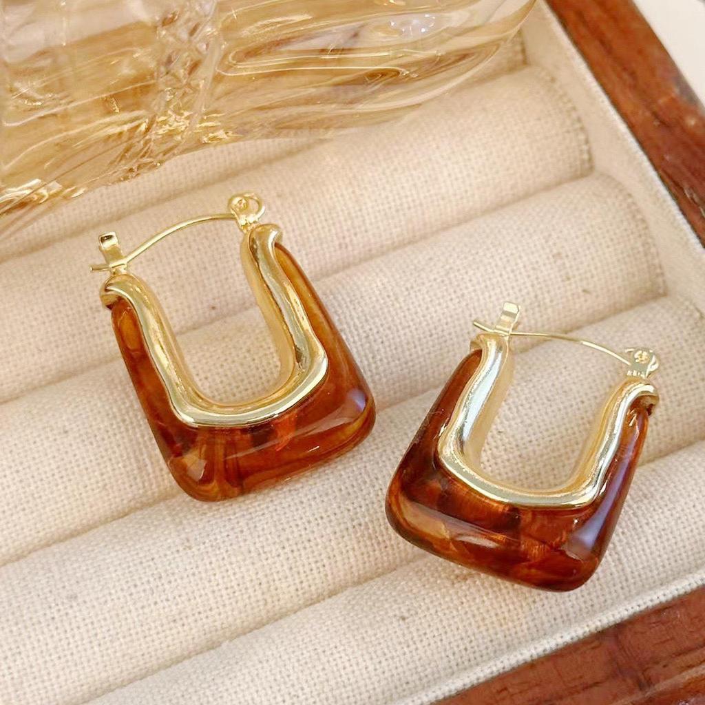 Retro U-shaped Acrylic Geometric Earrings - High-End Square Resin Accessories for Fashionable, Unique Style