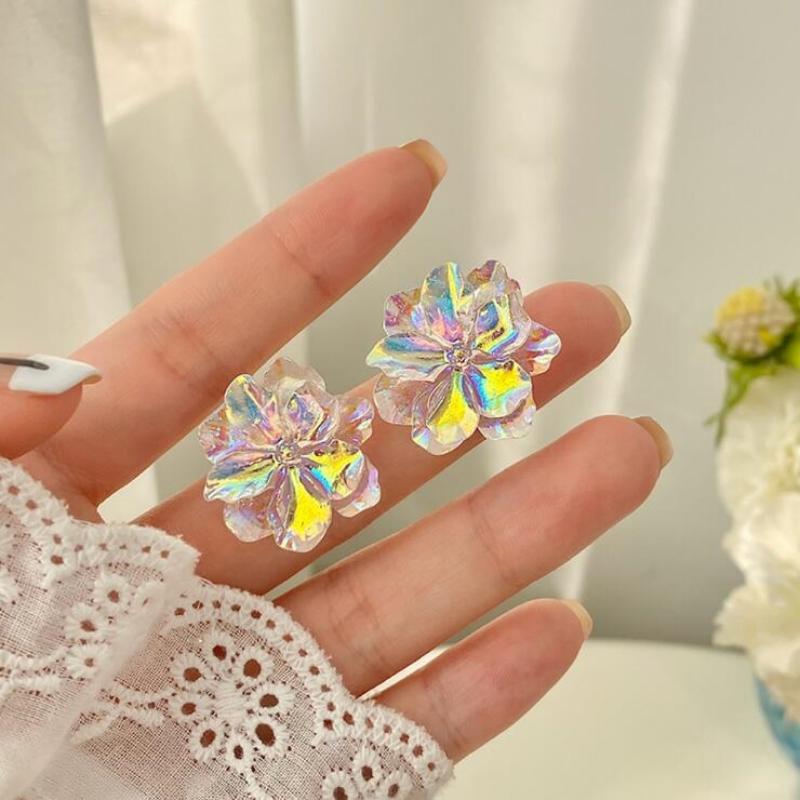 Big White Camellia Flower Stud Earring for Female Simple Sweet Acrylic Resin Ear Jewelry Wedding Best Friend Christmas Gift