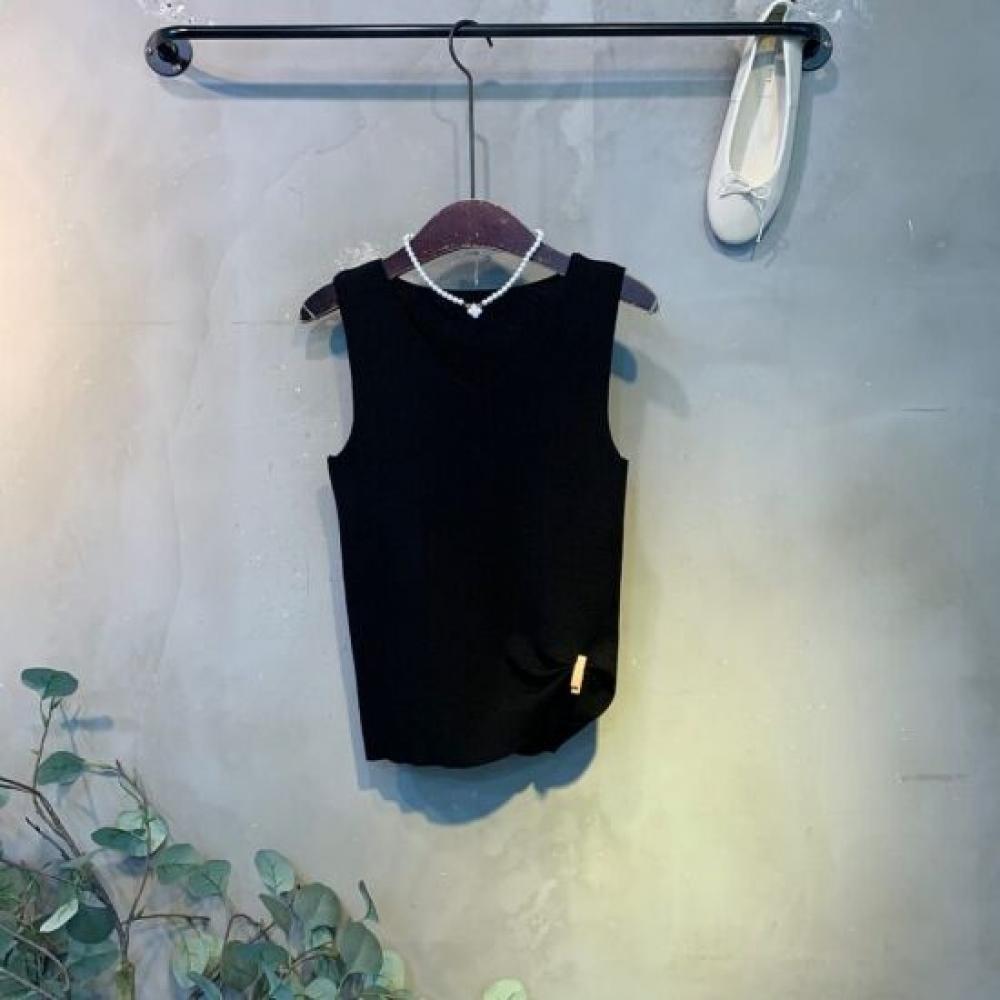 C S In The Room Keddy V neCk Solid SleeVeleSS Knit 4 ColorS
