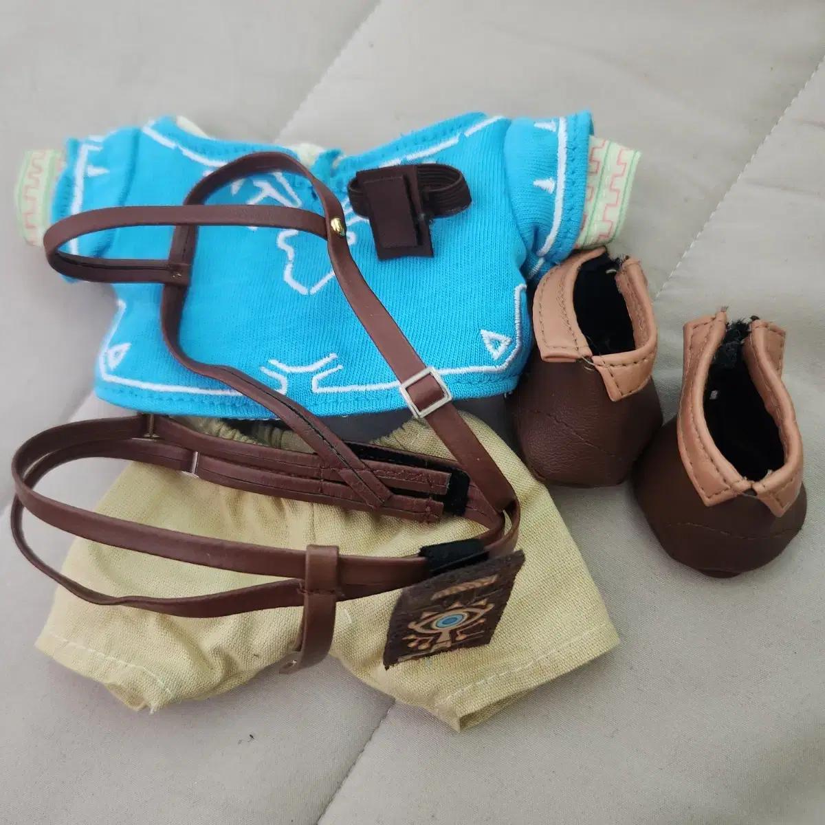 

Doll Clothes Set