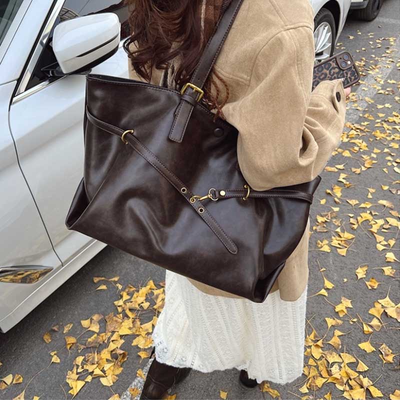 Women's Vintage Large Capacity PU Leather Tote Bag Metal Buckle Strap Accents Top - Handle Shoulder Carry Bags For Winter 2026