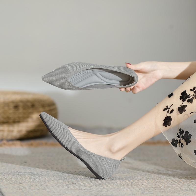 Внутренняя часть с заостренным носком и неглубоким горлом. Одиночные туфли. Женские — фото 5